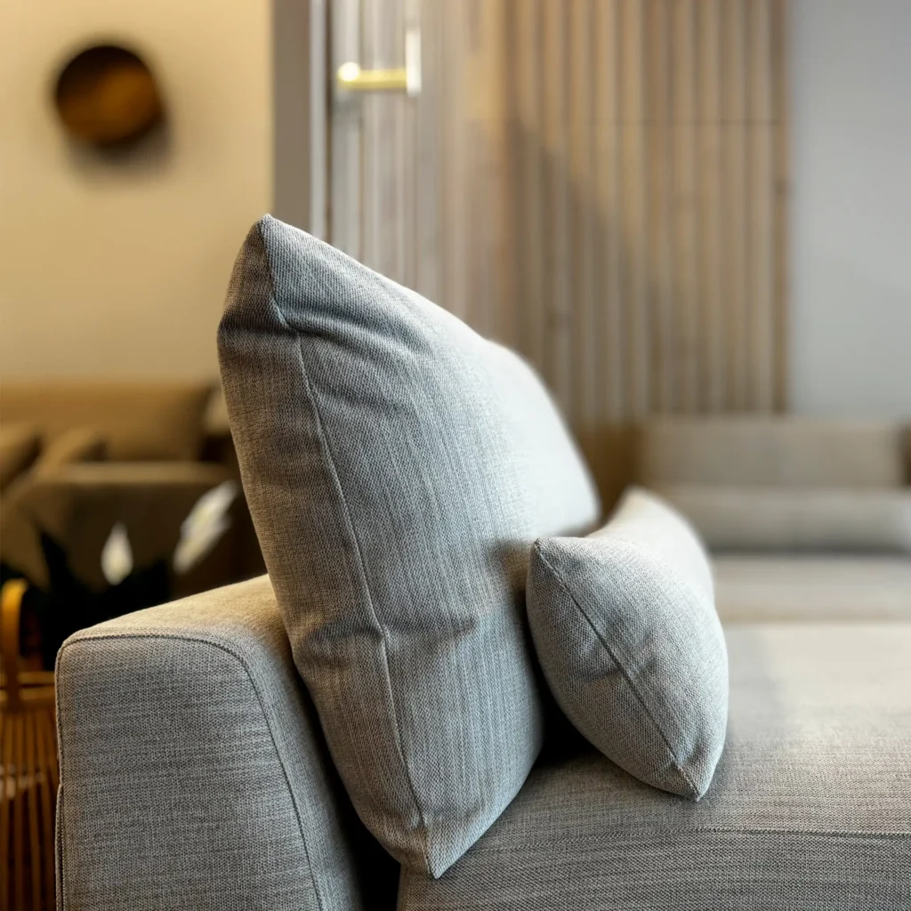 Sofás a medida - modelo Serena de Ocre Barcelona.